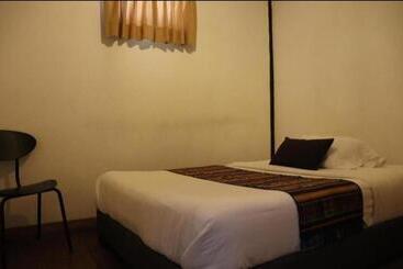 Hotel Lancers Suesca Las Rocas