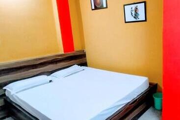 هتل The Rajkhowa Palace