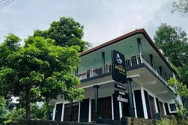 Hotel Mandaramnuwara Mandarama