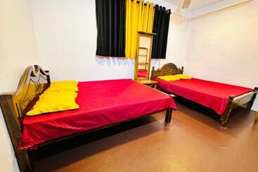 Hotel Mandaramnuwara Mandarama