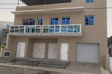 پانسیون J Martins Apart