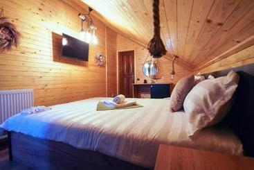 Pensiunea Hai La Maramu’