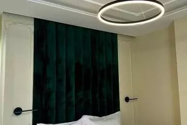 Sky View Hotel & Restaurant