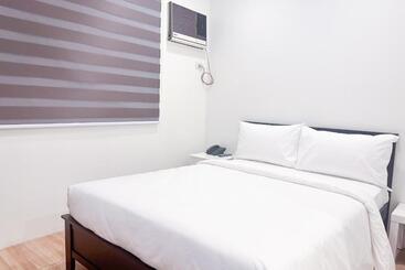 Vandrarhem Santos Pension House