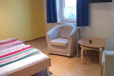 Отель La Famiglia