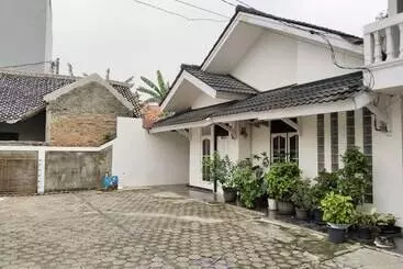 Pensió Griya Hayfa Syariah
