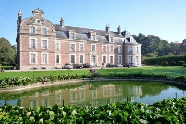 ホテル Château De Behen