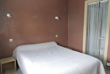 酒店 Les Voyageurs