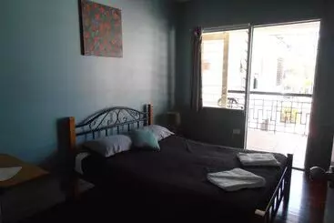Motel Buzers