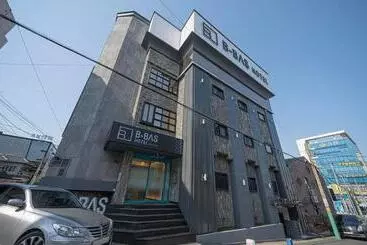 ホテル B Bas
