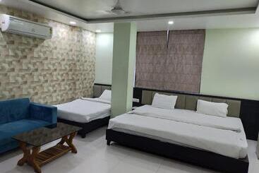 Hotel Collection O Hoshangabad