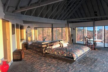 住宿加早餐 Baja Off The Grid, Luxury Nature Glamping Retreat