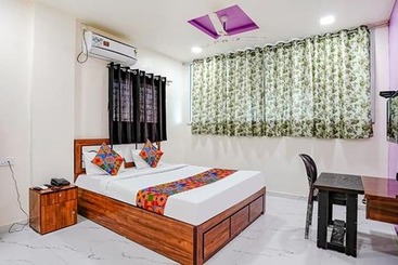 Hotel Fabexpress Chaitanya Inn
