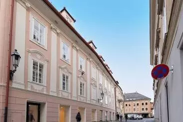 アパートホテル Limehome Klagenfurt Goessgasse