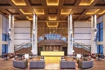 Отель Banyan Tree Jiuzhaigou