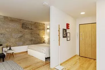 آپارتمان Oporto Local Studios