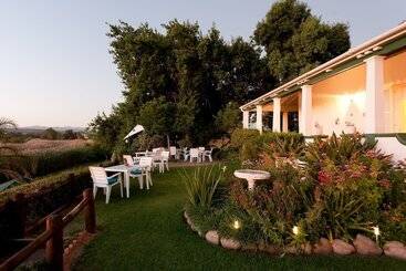 Bed and Breakfast De Oude Yotclub