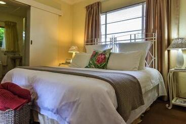 住宿加早餐 Random Harvest Country Cottages