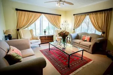 Pension Loerie Guesthouse