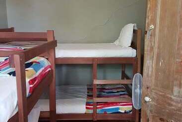 Общежитие Oasis Shanti Backpackers