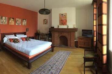 تختخواب و صبحانه Au Coeur De Beauvais