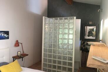 ベッドアンドブレックファースト Bastide Sainte Trinide