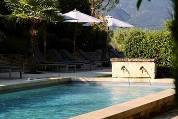 Bed and Breakfast Le Mas Les Eydins