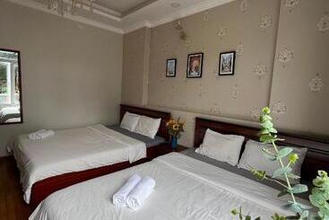 Otel Dang Uyen 1