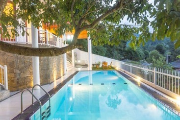 Otel Orchid Villa Kandy