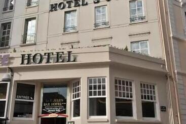 בית מלון כפרי Saintjulien