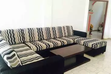 Hotel Roshan Guest House