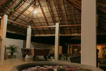 호텔 The Lilac Inn