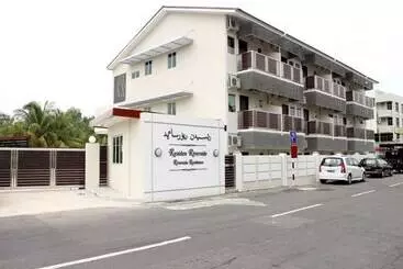 آپارتمان‌های توریست‌ها Riverside Residence By Gina Suite