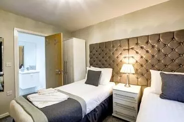 Apartaments turístics Riverside Villas