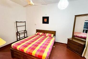 膳宿费 Pearl House