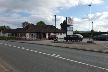 Aamiaismajoitus (B&B) A35 Pitstop