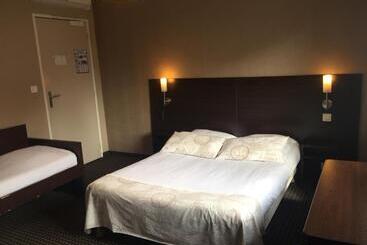 Отель Restaurant Cousseau