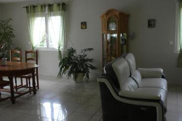 ベッドアンドブレックファースト L'escapade