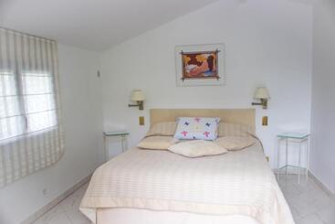 مبيت وإفطار Villa Yoda