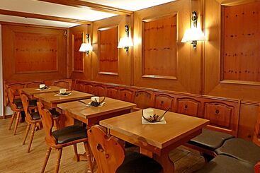 호텔 Donnici Im Schwyzerhusli