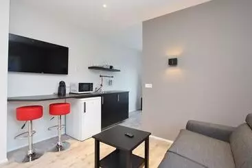 Lava Apartments & Rooms