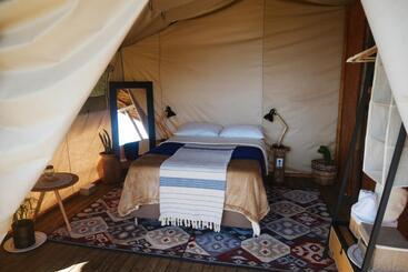 Casa Kayam Hostal Y Residencia Artística