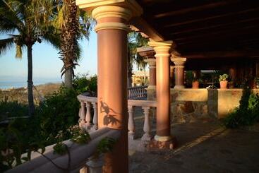 Hotel Villa Del Faro