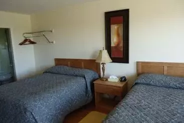 Anchor Motel And Suites