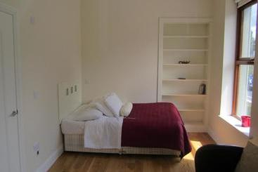 ホテル College View Apartments