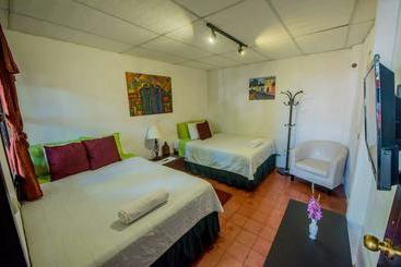 هتل Y Arte Antigua