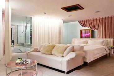 Allur Boutique Motel Hsinchu Branch