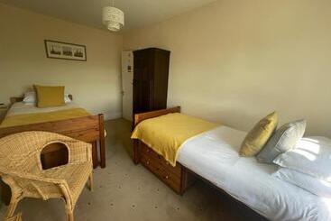 בית מלון כפרי Bryncelyn Guesthouse