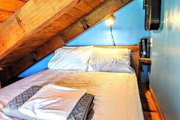 Hotel Hamakua Guesthouse