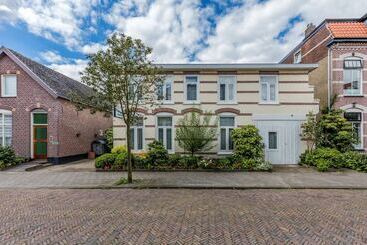 فندق Randenbroek